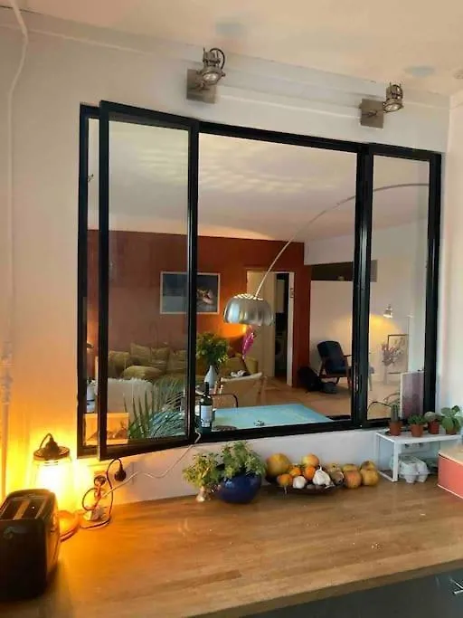 Loft En Dernier Etage Proche Des Buttes Chaumont Apartment Paris France