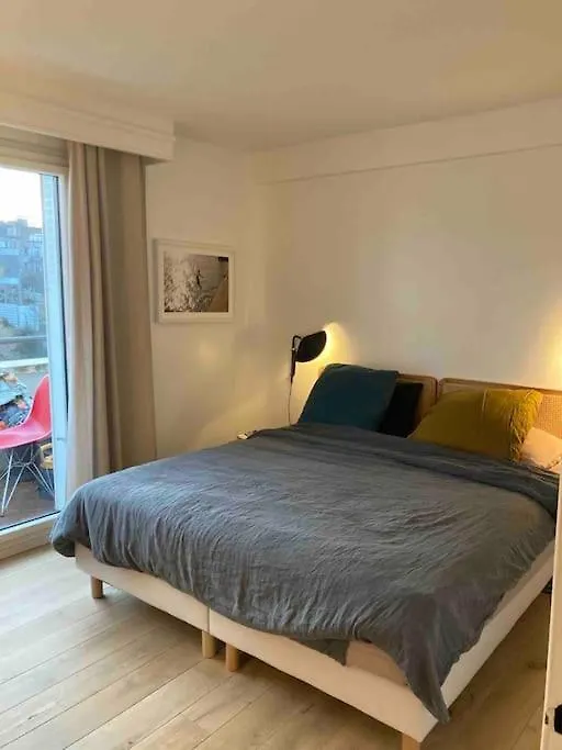 Loft En Dernier Etage Proche Des Buttes Chaumont Apartment Paris France